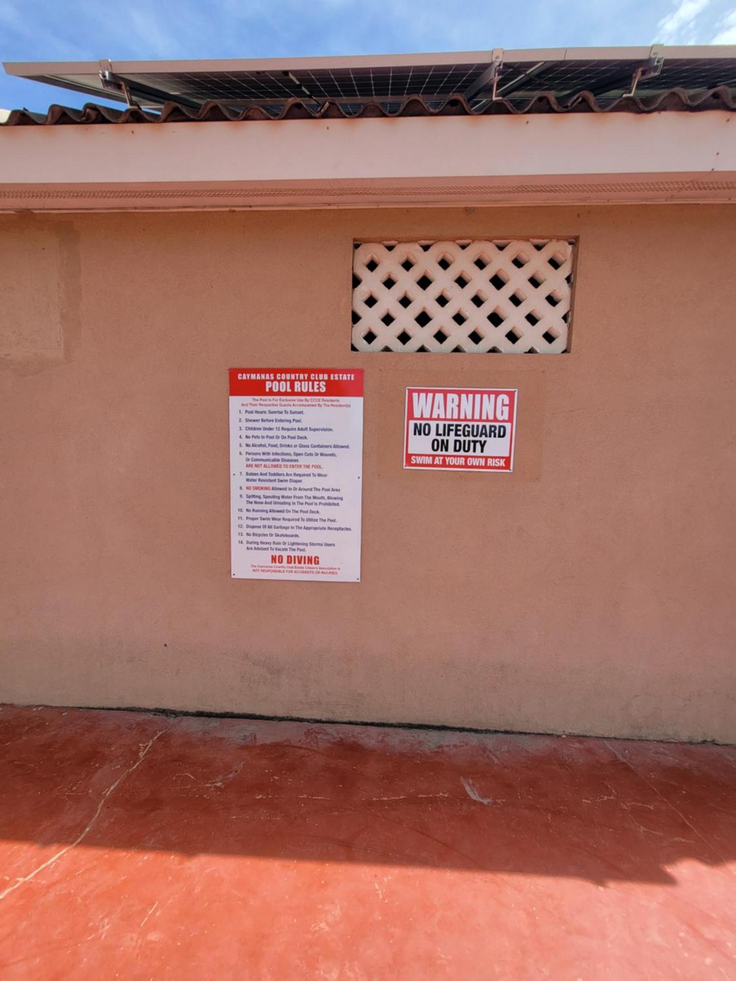 Comfortable Strategic Lodging Quarters Spanish Town Bagian luar foto